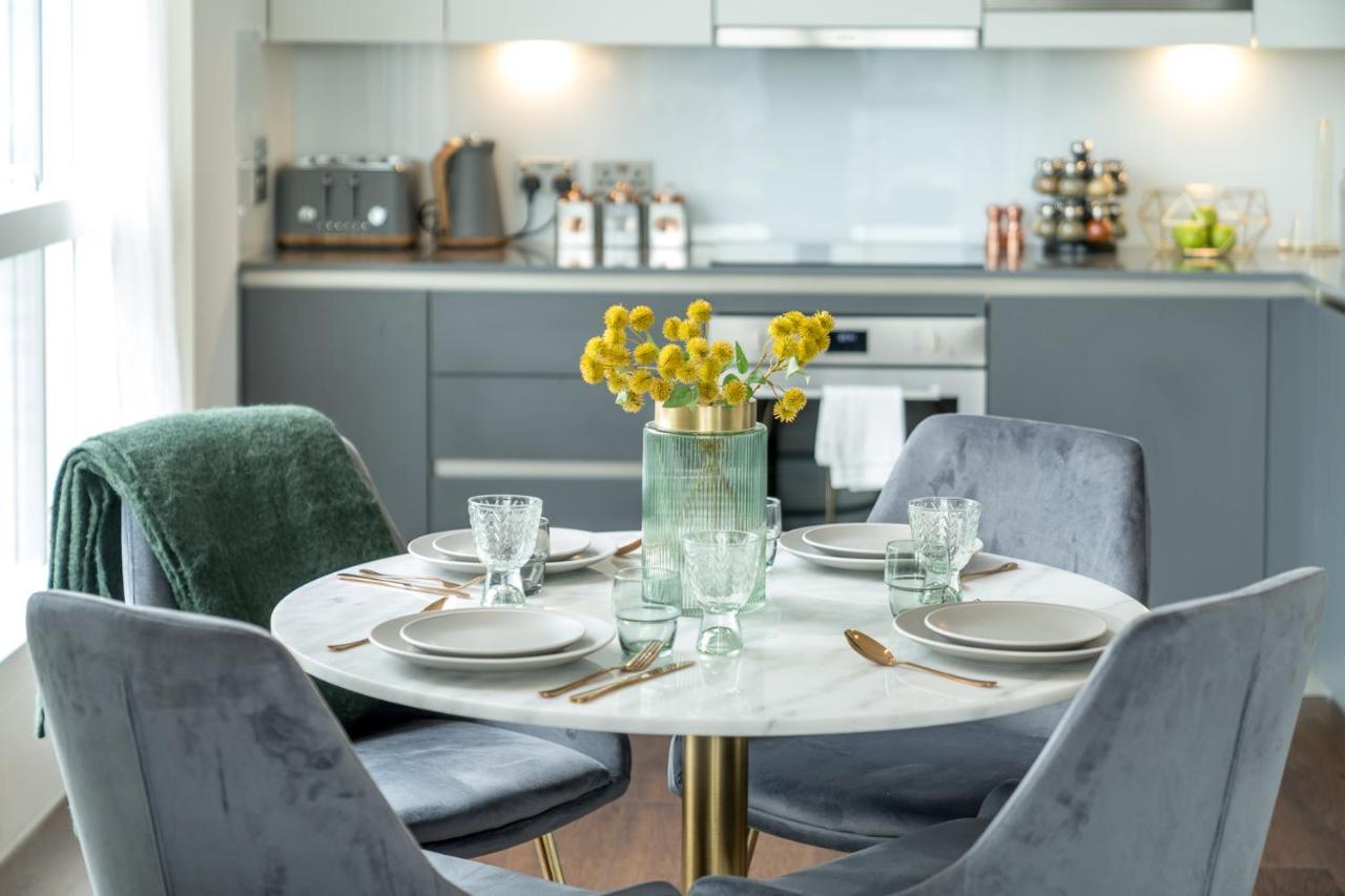Luxurious Spacious 2Bed Suites Skyline River Views By Canary Wharf London Exterior photo